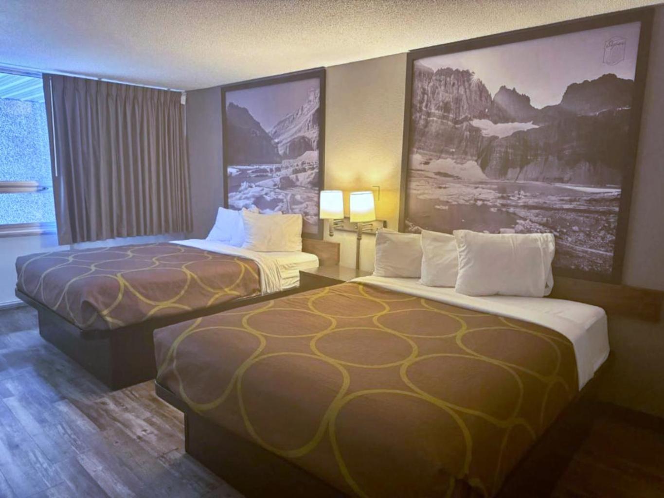 Super 8 By Wyndham Great Falls City Center Eksteriør billede